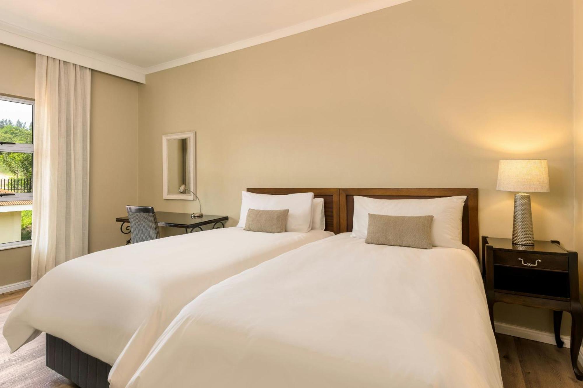Protea Hotel By Marriott Nelspruit Mbombela Ngoại thất bức ảnh